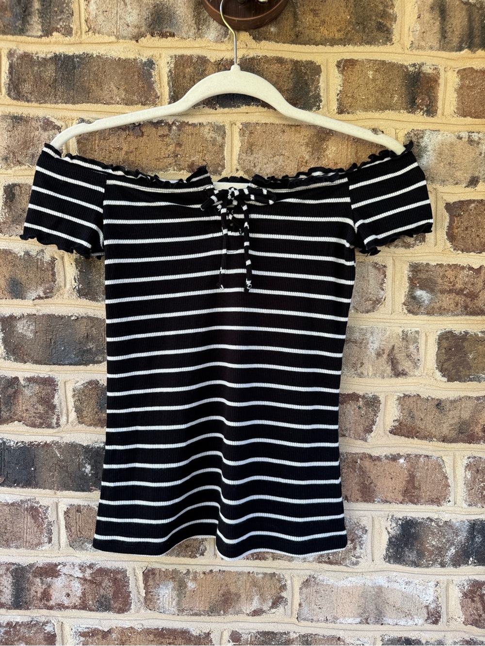 Aeropostale Black & White Striped Off-Shoulder Top